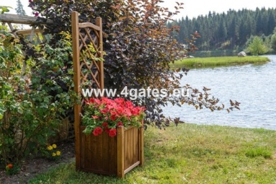 Kleiner Blumenkasten mit Gitter “Sigulda”