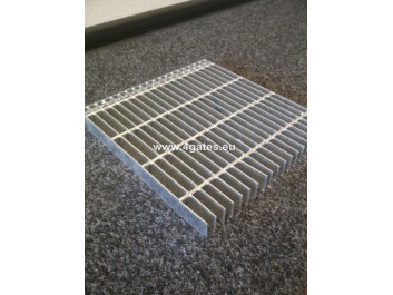 Galvanized welded steel grating SP; 15x76/30x2; 6100x1000 mm