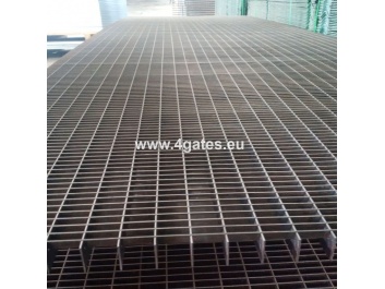 Black pressed steel grating; 34x11/25x2; 3000x1000 mm